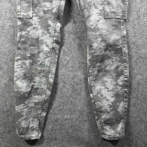 Spanx Stretch Twill Ankle Cargo Jogger Pants Womens Medium Stone Wash Camo - Picture 5 of 11